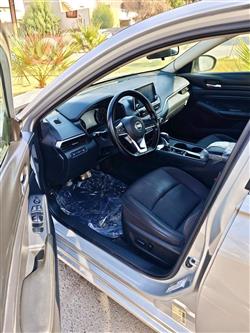 نيسان ألتيما